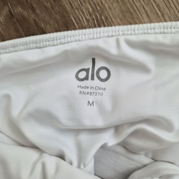 ALO Yoga Goddess Ribbed Top - Picture 8 of 8